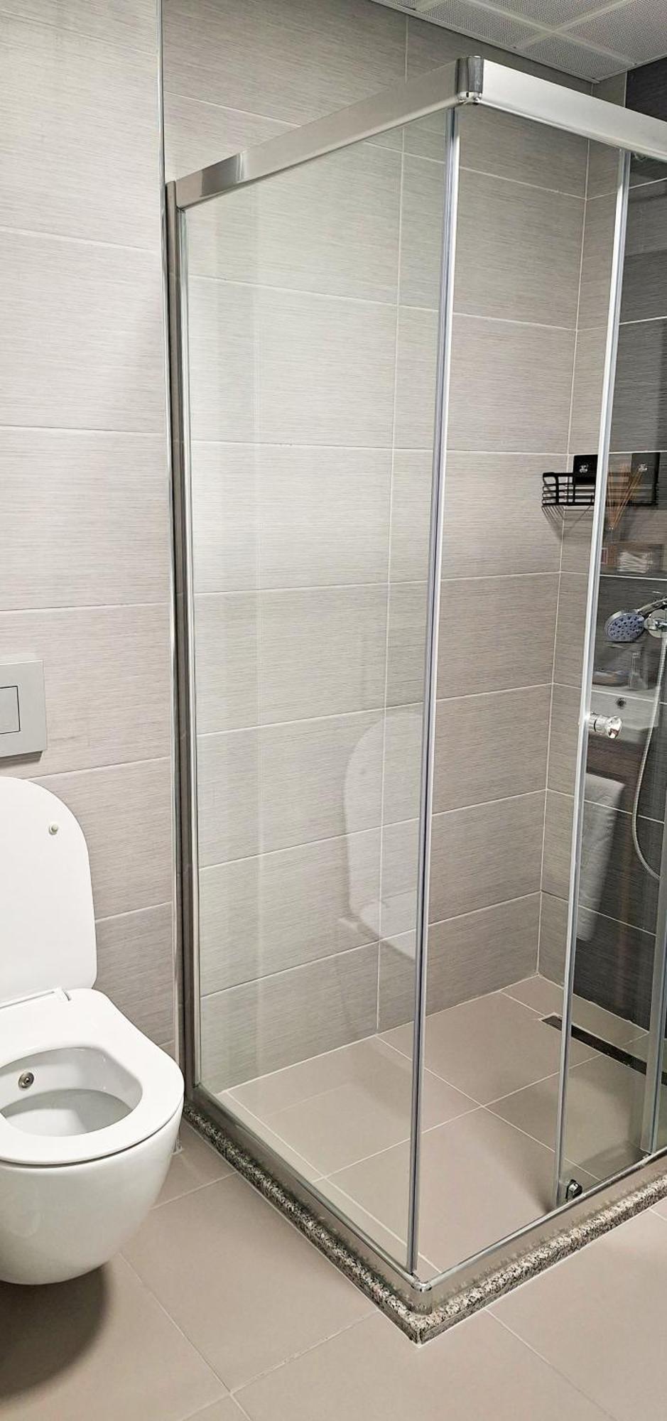 Luxury On 18th, 3rd, 5th Floor With Pool, Fitness, Parking Included