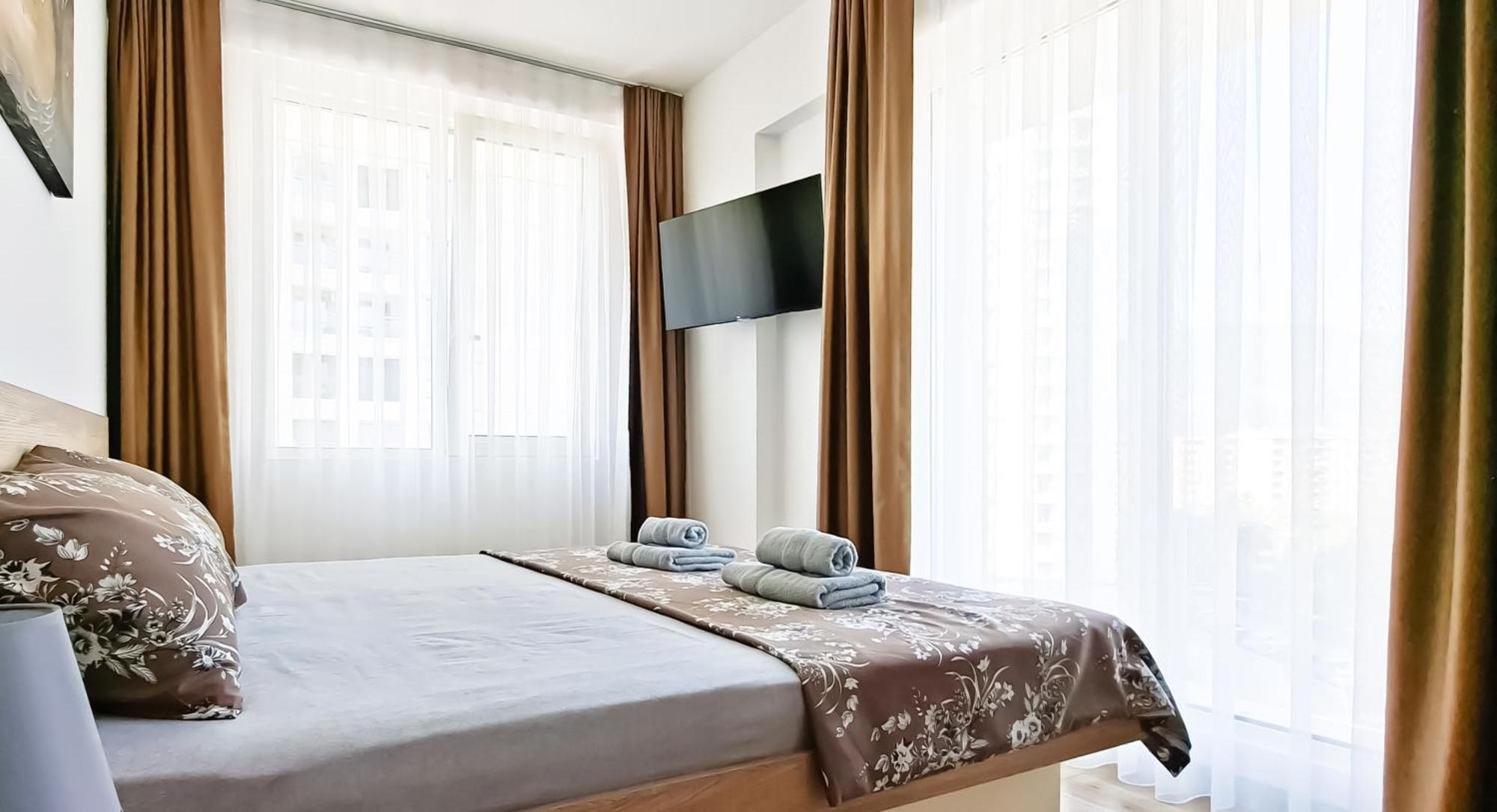 Luxury On 18th, 3rd, 5th Floor With Pool, Fitness, Parking Included Apartamento